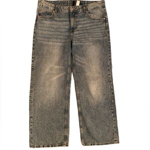 DIVIDED H&M SIZE 12 STRAIGHT CUT JEANS, ***real color last picture**